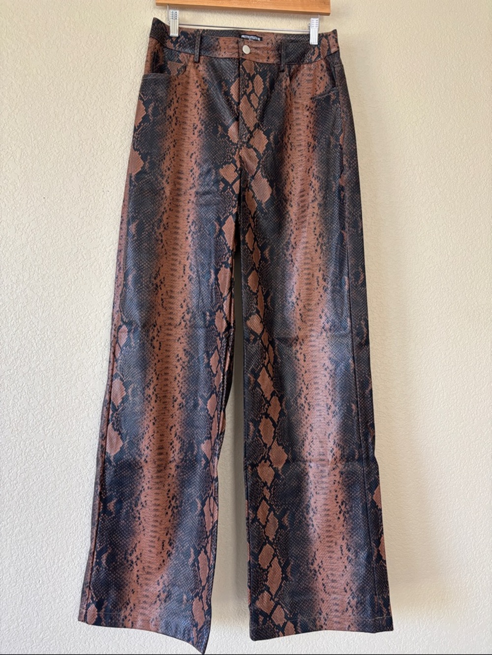 PrettyLittleThing Brown Snake Print Faux Leather Wide- Leg Trousers- NWT - Picture 2 of 5